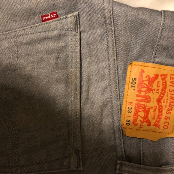 Levis - Picture 2 of 2